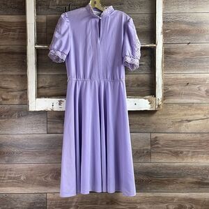 Jane Baar Lavender Lace Trim Belted Keyhole Puff Sleeve Midi Dress,Size 10, 70’s